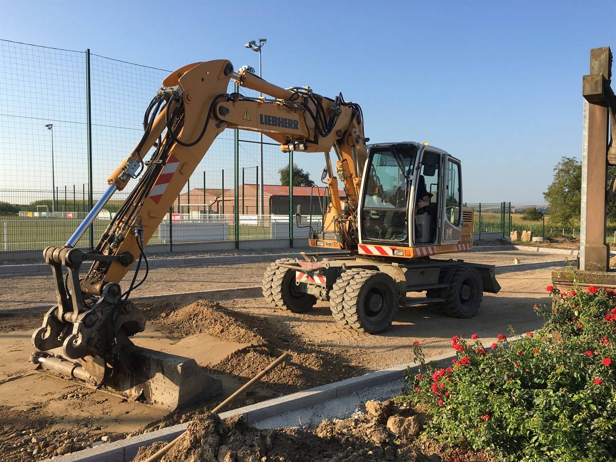 IMG_0717_1200X900 | E. Nonnenmacher Pelle LIEBHERR 900 Obernai 0