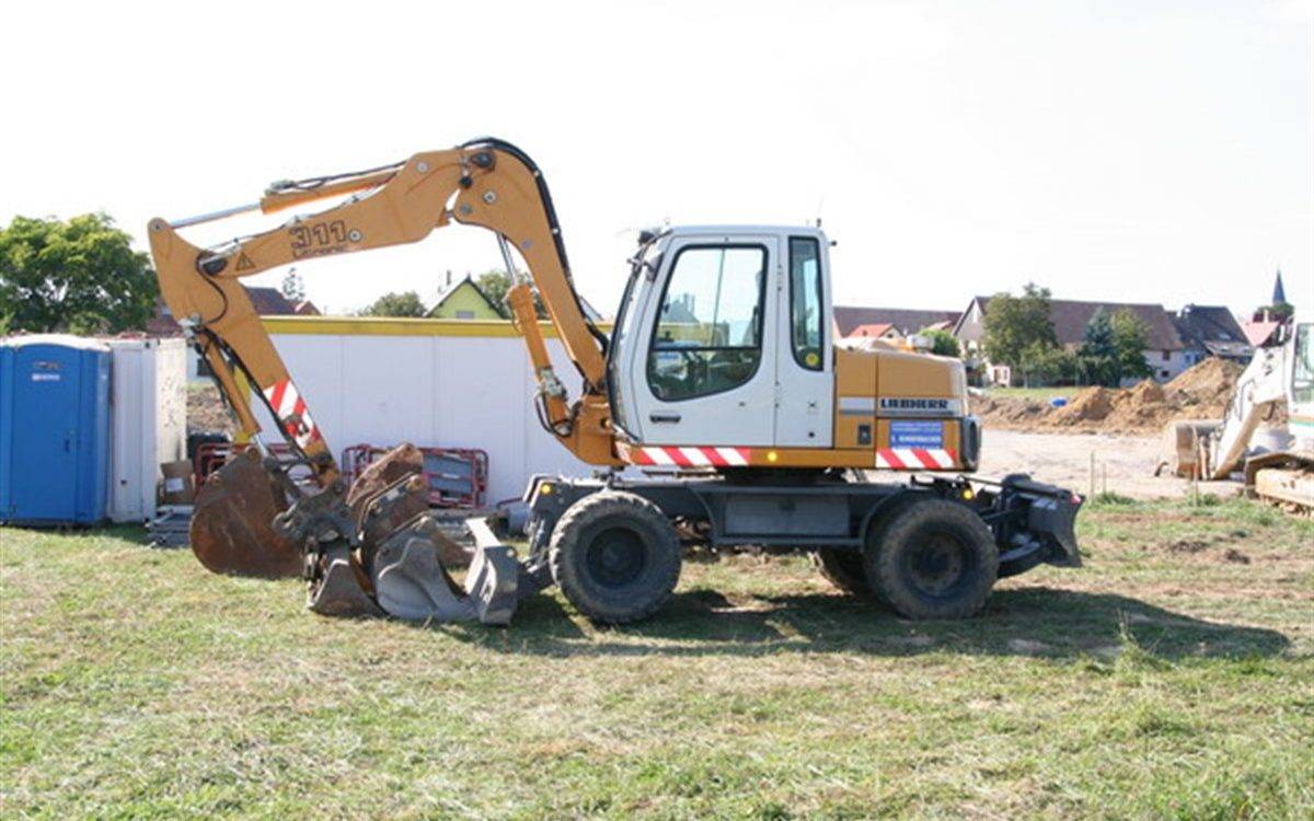 Pelle LIEBHERR 311 Bischheim