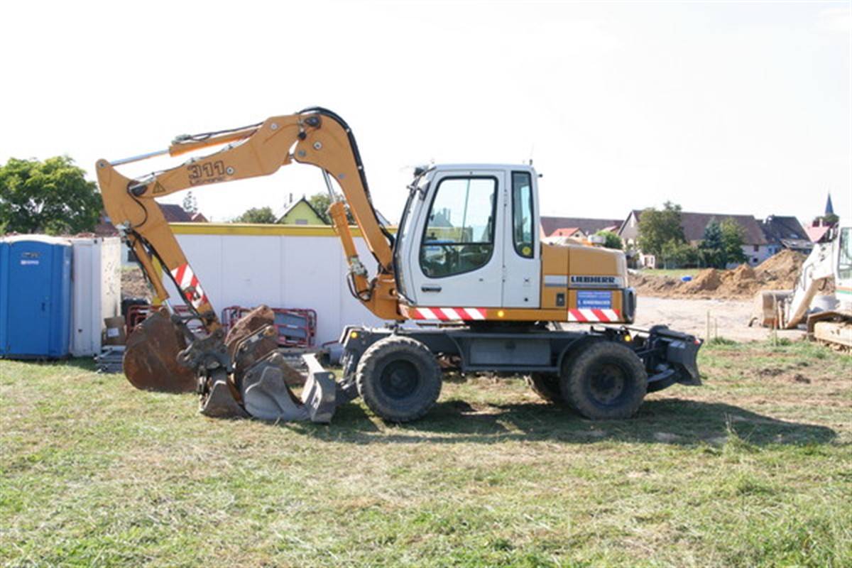 Pelle LIEBHERR 311 Bischheim 0