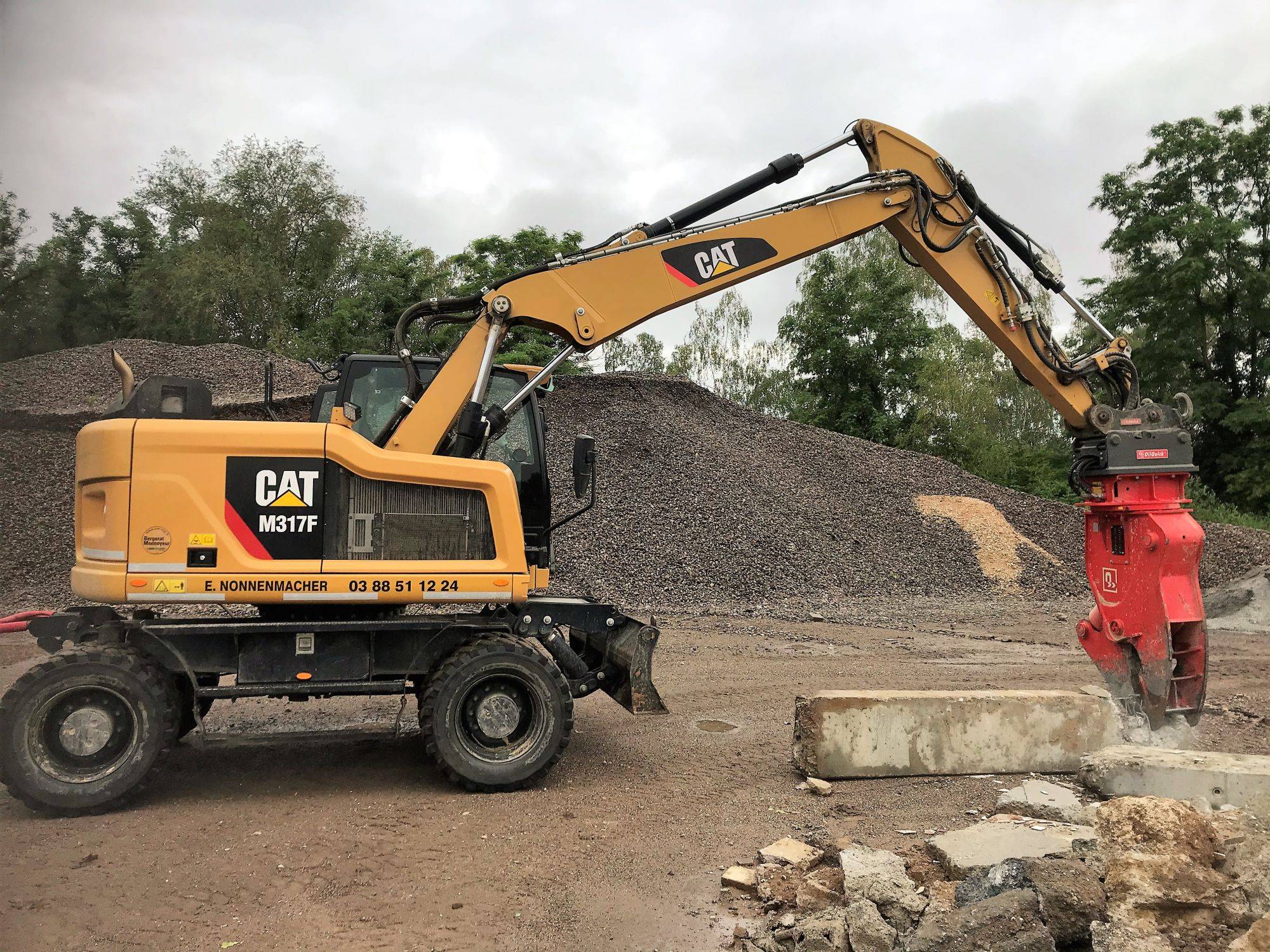 Pelle CARTERPILLAR 317 Bischheim 0